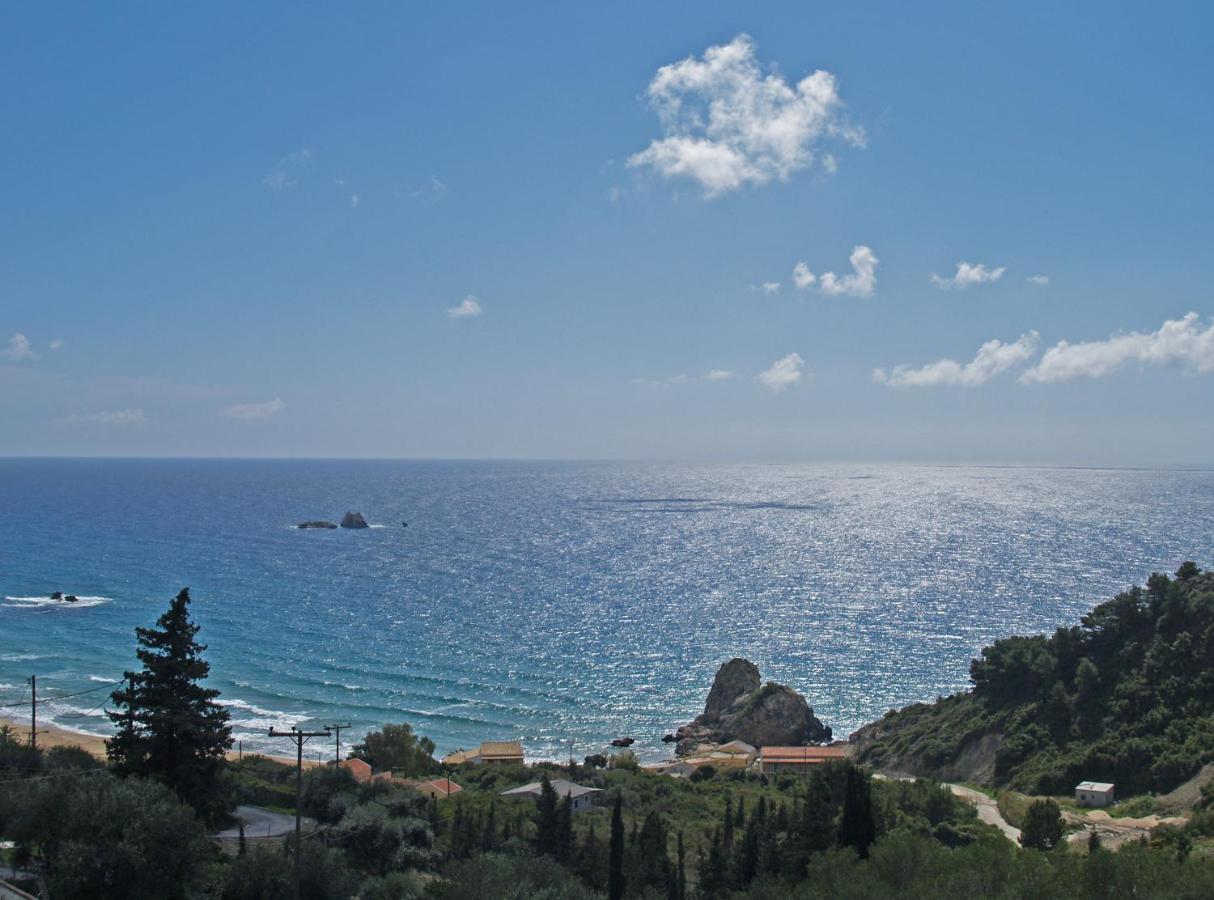Large Apartment By The Pool - Pelekas Beach, Corfu Exterior foto
